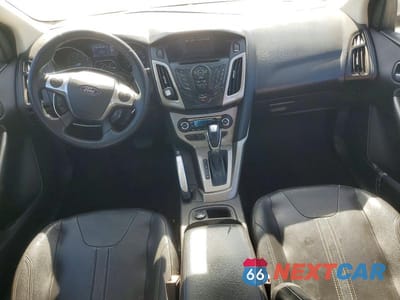 Zdjęcie 8 z 12 samochodu: 2012 FORD FOCUS SEL VIN:1FAHP3H21CL454255 - miniatura