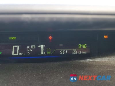 Zdjęcie 9 z 13 samochodu: 2014 TOYOTA PRIUS V FIVE VIN:JTDZN3EU1E3304658 - miniatura
