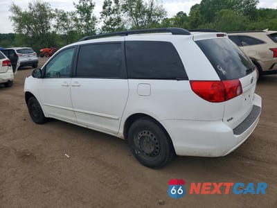 Drugie zdjęcie samochodu z przodu: 2010 TOYOTA SIENNA LE 8-PASSENGER VIN:5TDKK4CC0AS291615 - miniatura