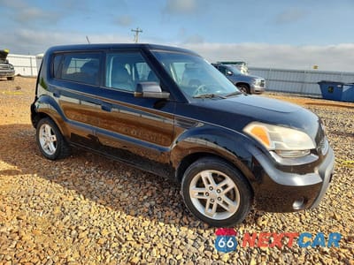 Czwarte zdjęcie samochodu z boku: 2010 KIA SOUL + VIN:KNDJT2A29A7151242 - miniatura