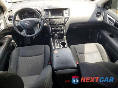 Zdjęcie 8 z 13 samochodu: 2018 NISSAN PATHFINDER SV VIN:5N1DR2MN6JC606021 - miniatura