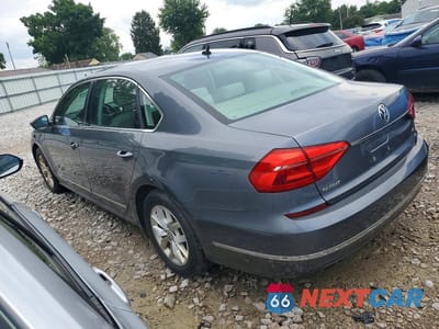 Drugie zdjęcie samochodu z przodu: 2016 VOLKSWAGEN PASSAT S VIN:1VWAT7A3XGC019352 - miniatura