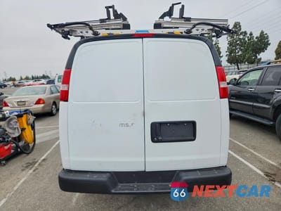 Zdjęcie 6 z 14 samochodu: 2021 CHEVROLET EXPRESS G2500 VIN:1GCWGBFP6M1253622 - miniatura