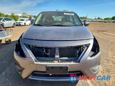 Piąte zdjęcie samochodu w środku: 2017 NISSAN VERSA 1.6 SV VIN:3N1CN7AP3HL860978 - miniatura
