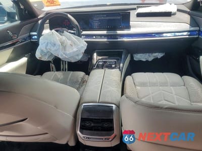 Zdjęcie 8 z 12 samochodu: 2023 BMW 760 XI VIN:WBA33EJ02PCL76964 - miniatura