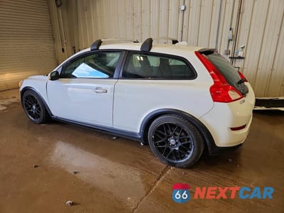 Drugie zdjęcie samochodu z przodu: 2011 VOLVO C30 T5 VIN:YV1672MK9B2239187 - miniatura