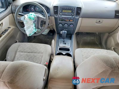 Zdjęcie 8 z 13 samochodu: 2008 KIA SORENTO BASE VIN:KNDJD735685834989 - miniatura