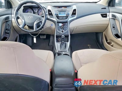 Zdjęcie 8 z 12 samochodu: 2016 HYUNDAI ELANTRA VALUE EDITION VIN:5NPDH4AE6GH791143 - miniatura