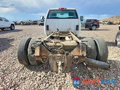 Zdjęcie 6 z 12 samochodu: 2014 CHEVROLET SILVERADO C3500 VIN:1GB3CZC85EF151810 - miniatura