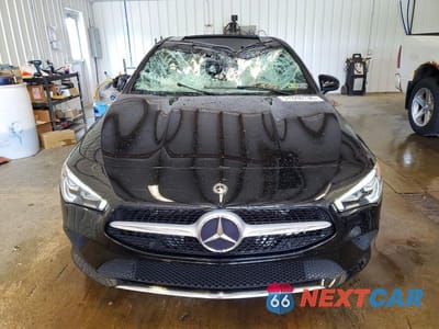 Piąte zdjęcie samochodu w środku: 2023 MERCEDES-BENZ CLA 250 4MATIC VIN:W1K5J4HB2PN363015 - miniatura