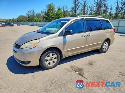 2004 TOYOTA SIENNA LE 7 PASSENGER 5TDZA23C24S218207 - główne zdjęcie licytacji z USA - miniatura