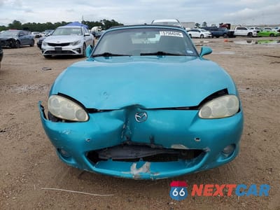 Piąte zdjęcie samochodu w środku: 2003 MAZDA MX-5 MIATA BASE VIN:JM1NB353830302550 - miniatura