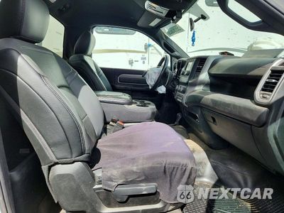 Zdjęcie 7 z 12 samochodu: 2024 RAM 3500 VIN:3C7WRTBL8RG134601 - miniatura