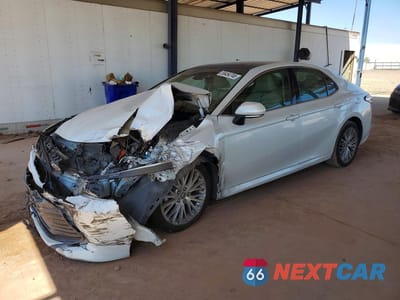 2018 TOYOTA CAMRY XLE V6 4T1BZ1HK8JU506742 - główne zdjęcie licytacji z USA - miniatura