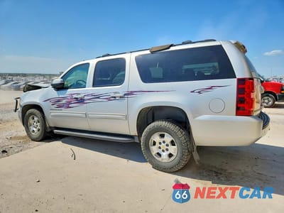 Drugie zdjęcie samochodu z przodu: 2011 CHEVROLET SUBURBAN K1500 LS VIN:1GNSKHE39BR279085 - miniatura