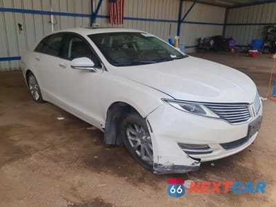 Czwarte zdjęcie samochodu z boku: 2016 LINCOLN MKZ VIN:3LN6L2JK6GR621598 - miniatura