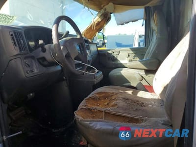 Zdjęcie 7 z 13 samochodu: 2007 GMC SAVANA CUTAWAY G3500 VIN:1GDHG31U271253922 - miniatura
