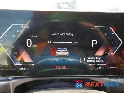 Zdjęcie 9 z 12 samochodu: 2023 BMW 330I VIN:3MW69FF03P8D40380 - miniatura