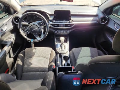 Zdjęcie 8 z 13 samochodu: 2023 KIA FORTE LXS VIN:3KPF24AD4PE558688 - miniatura