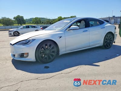 2017 TESLA MODEL S 5YJSA1E22HF222347 - główne zdjęcie licytacji z USA - miniatura