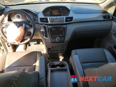 Zdjęcie 8 z 13 samochodu: 2015 HONDA ODYSSEY TOURING VIN:5FNRL5H91FB124819 - miniatura
