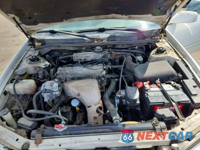 Zdjęcie 11 z 12 samochodu: 2001 TOYOTA CAMRY LE VIN:JT2BG28K010601635 - miniatura
