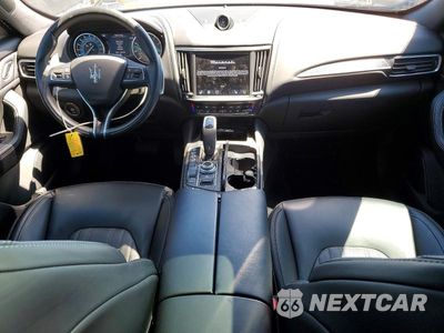 Zdjęcie 8 z 13 samochodu: 2022 MASERATI LEVANTE BASE VIN:ZN661XUA7NX388893 - miniatura