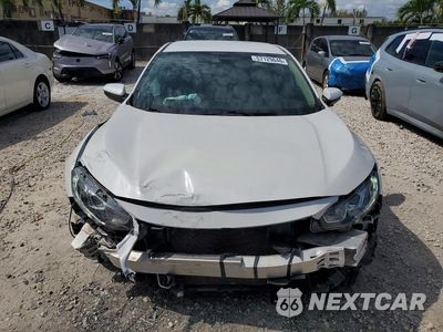 Piąte zdjęcie samochodu w środku: 2019 HONDA CIVIC LX VIN:19XFC2F63KE030791 - miniatura