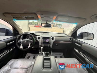 Zdjęcie 9 z 14 samochodu: 2015 TOYOTA TUNDRA CREWMAX LIMITED VIN:5TFHW5F18FX417624 - miniatura