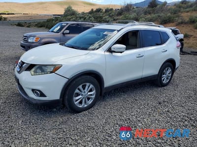 2015 NISSAN ROGUE SV 5N1AT2MKXFC831429 - główne zdjęcie licytacji z USA - miniatura