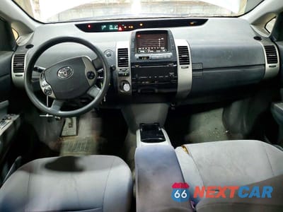 Zdjęcie 8 z 12 samochodu: 2006 TOYOTA PRIUS BASE VIN:JTDKB20U967069285 - miniatura