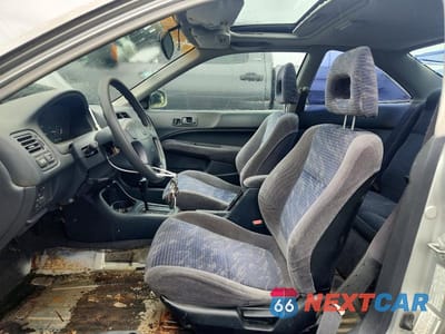 Zdjęcie 7 z 12 samochodu: 2000 HONDA CIVIC EX VIN:1HGEJ8241YL116756 - miniatura