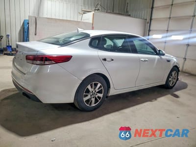 Trzecie zdjęcie samochodu z tyłu: 2016 KIA OPTIMA LX VIN:KNAGT4L35G5070672 - miniatura