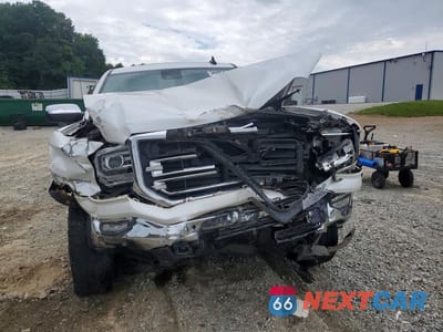 Piąte zdjęcie samochodu w środku: 2018 GMC SIERRA K1500 SLT VIN:3GTU2NEC3JG631981 - miniatura