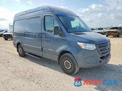 Czwarte zdjęcie samochodu z boku: 2019 MERCEDES-BENZ SPRINTER 2500/3500 VIN:WD4PF0CD0KP047539 - miniatura