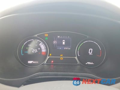 Zdjęcie 9 z 12 samochodu: 2017 KIA SOUL EV + VIN:KNDJX3AE8H7024383 - miniatura