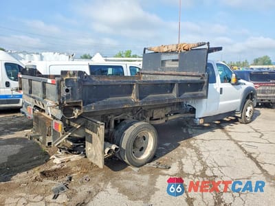 Trzecie zdjęcie samochodu z tyłu: 2016 FORD F550 SUPER DUTY VIN:1FD0X5HT2GED41531 - miniatura
