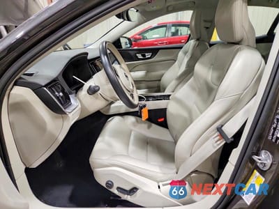 Zdjęcie 7 z 13 samochodu: 2023 VOLVO S60 CORE VIN:7JRL12FV5PG231987 - miniatura