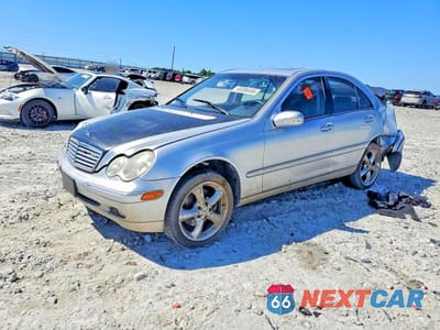 2001 MERCEDES-BENZ C 320 WDBRF64J91F051571 - główne zdjęcie licytacji z USA - miniatura