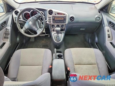 Zdjęcie 8 z 13 samochodu: 2006 TOYOTA COROLLA MATRIX XR VIN:2T1KR32E96C603228 - miniatura