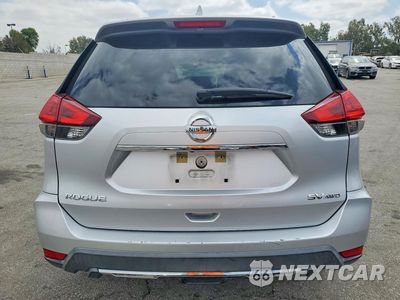 Zdjęcie 6 z 13 samochodu: 2018 NISSAN ROGUE SV VIN:KNMAT2MV8JP567594 - miniatura