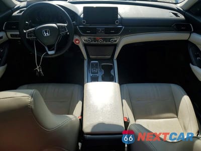 Zdjęcie 8 z 12 samochodu: 2019 HONDA ACCORD TOURING VIN:1HGCV2F91KA017579 - miniatura
