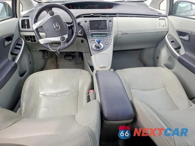 Zdjęcie 8 z 12 samochodu: 2010 TOYOTA PRIUS IV VIN:JTDKN3DUXA0046350 - miniatura