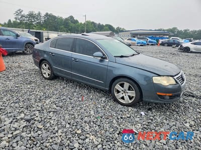 Czwarte zdjęcie samochodu z boku: 2009 VOLKSWAGEN PASSAT TURBO VIN:WVWJK73C39P015383 - miniatura
