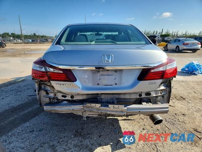 Zdjęcie 6 z 13 samochodu: 2017 HONDA ACCORD LX VIN:1HGCR2F36HA175828 - miniatura