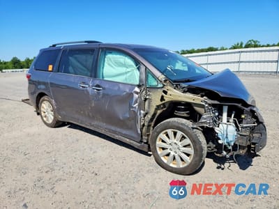 Czwarte zdjęcie samochodu z boku: 2016 TOYOTA SIENNA XLE PREMIUM 7-PASSENGER VIN:5TDDK3DC0GS131387 - miniatura