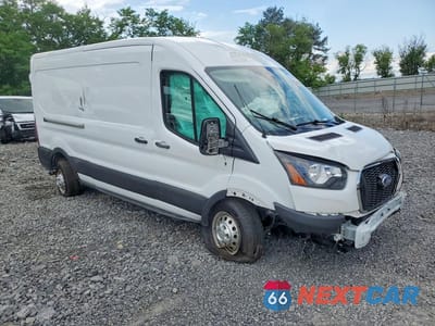 Czwarte zdjęcie samochodu z boku: 2023 FORD TRANSIT T-250 VIN:1FTBR2C89PKB88270 - miniatura
