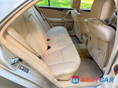 Zdjęcie 6 z 10 samochodu: 2000 MERCEDES-BENZ E 430 VIN:WDBJF70J7YB018627 - miniatura
