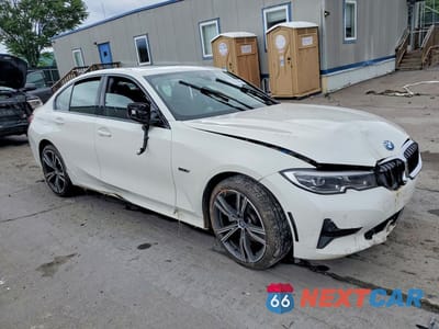 Czwarte zdjęcie samochodu z boku: 2022 BMW 330XE VIN:3MW5P9J09N8C65451 - miniatura
