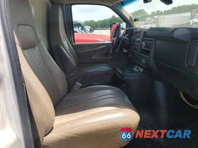 Zdjęcie 11 z 13 samochodu: 2015 CHEVROLET EXPRESS REFRIGERATED BOX TRUCK VIN:1GB6G5CG0F1110971 - miniatura